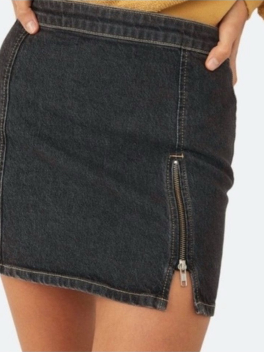 We The Free Black Denim Mini Skirt with Side Zip Detail NWOT Size 2